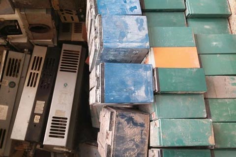 萍乡回收旧电瓶价格|德赛电池DESAY叉车蓄电池回收